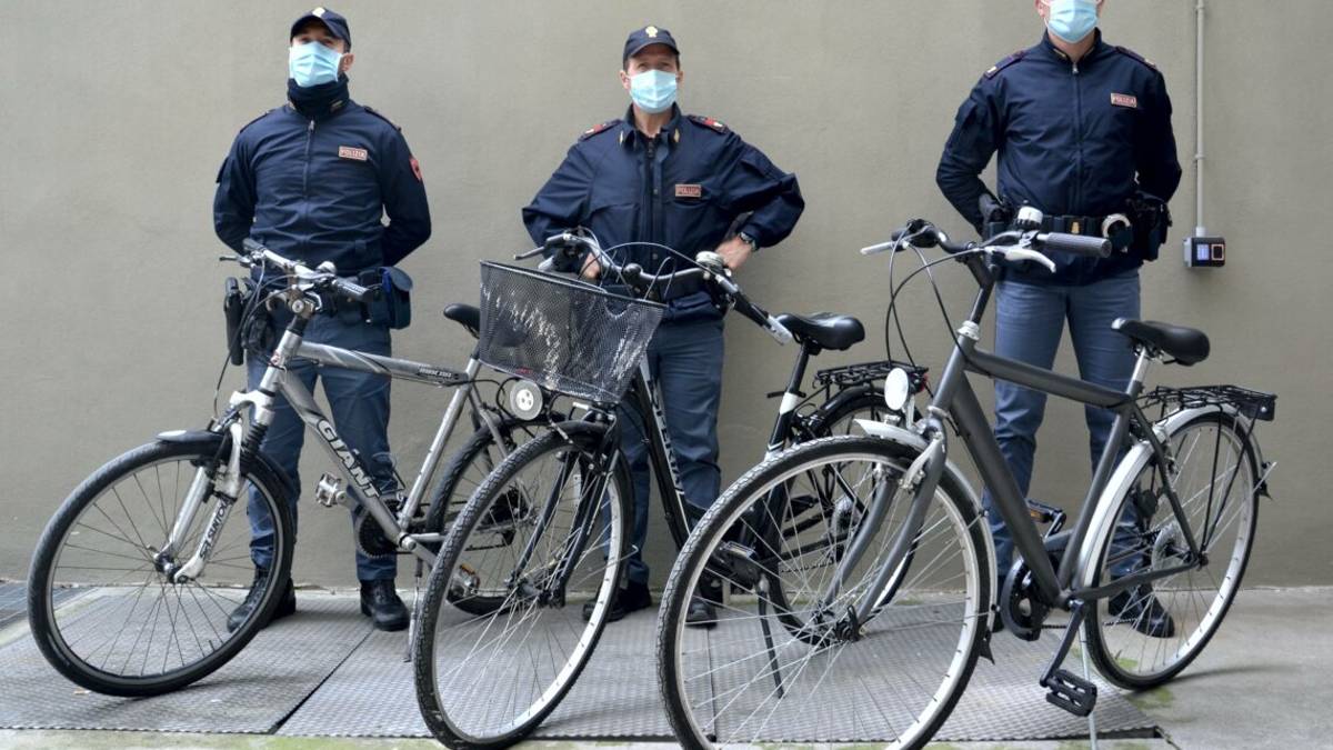 Rimini, ladro vende bici rubata sul web, proprietaria lo smaschera