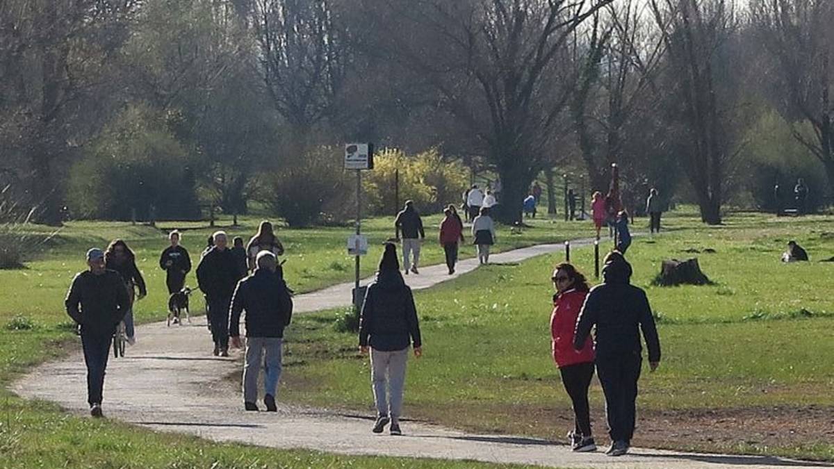 Rimini, parchi chiusi e controlli sul lungomare