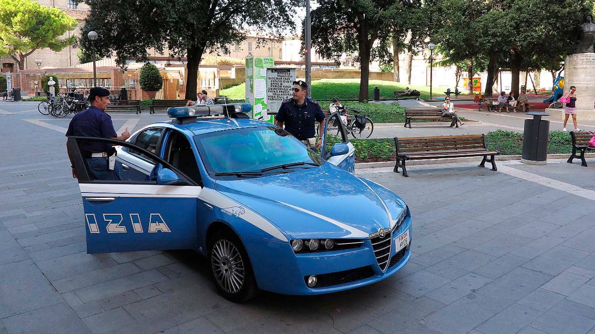 Rimini, spaccio sul lungomare: foglio di via per 3 anni