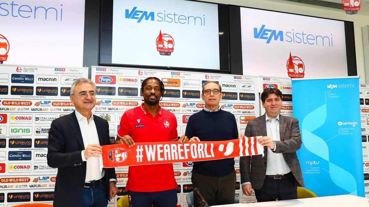 Basket A2, l'Unieuro presenta Lucas: Faremo grandi cose
