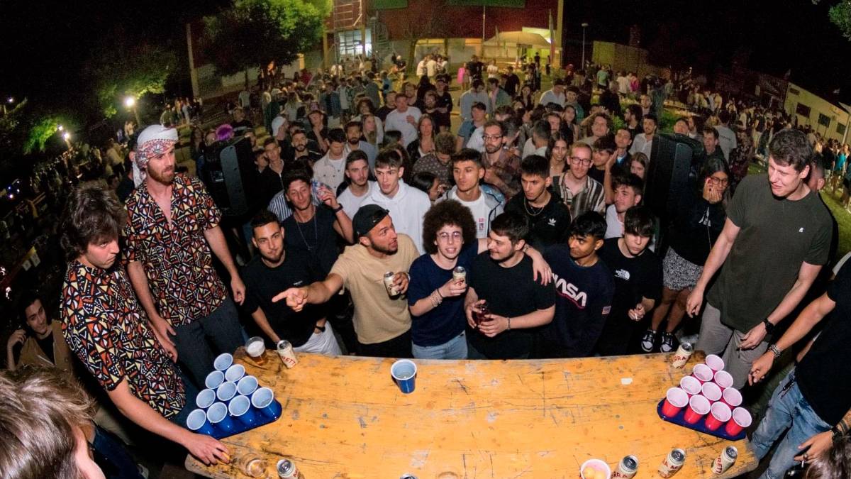 A Forlimpopoli il torneo di Beerpong più grande d’Italia: 256 coppie in gara
