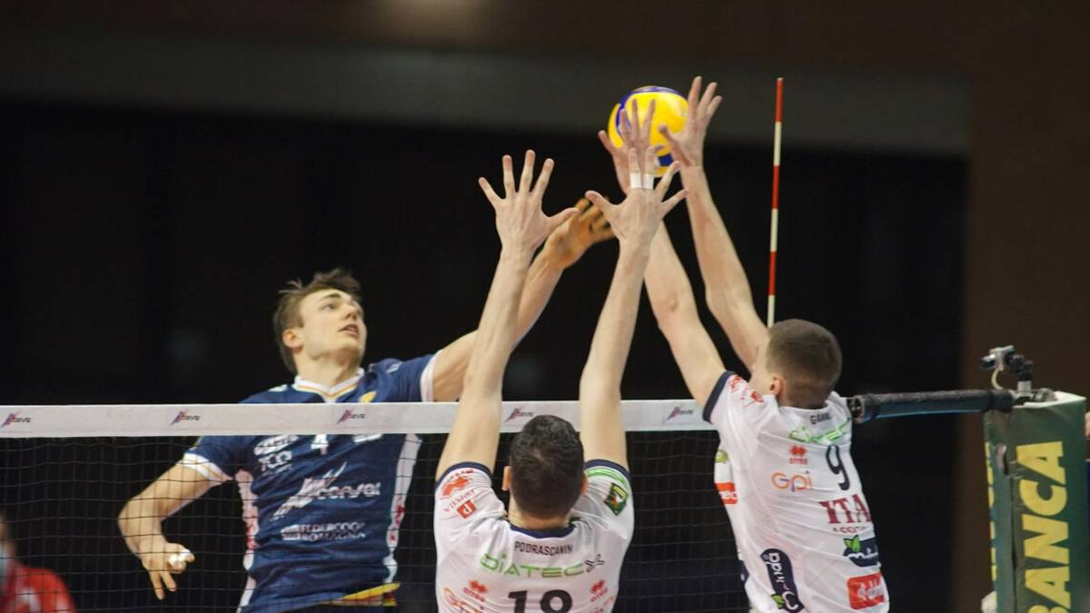 Volley Superlega, la Consar si inchina alla superiorità di Trento