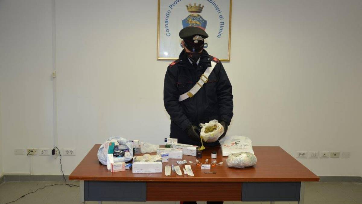 Rimini. Droga e anabolizzanti, operaio arrestato dai carabinieri