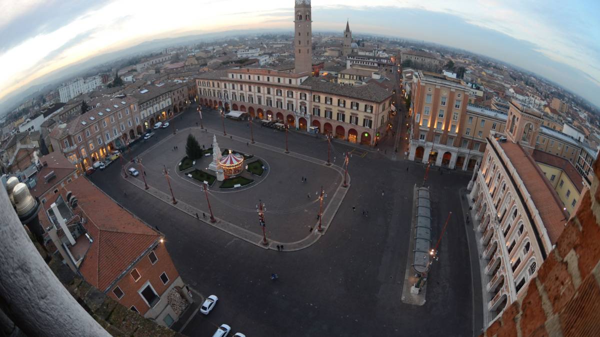 Covid, l'assessore Cintorino: Ecco perché Forlì rinuncia al veglione di Capodanno in piazza