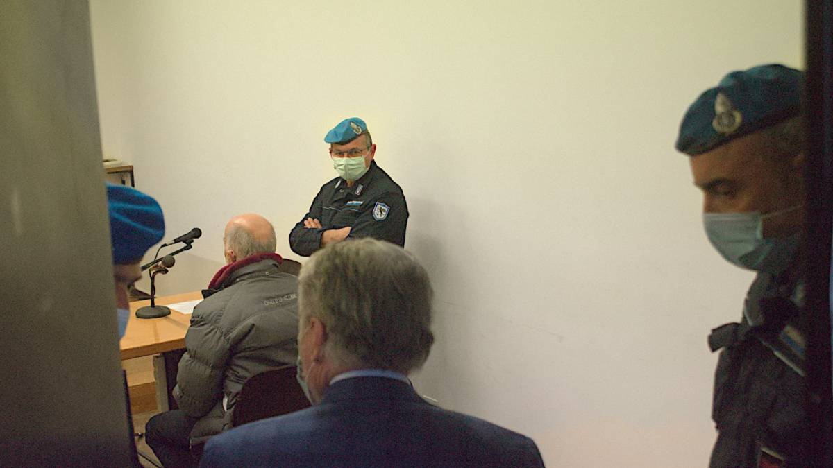 Ravenna, falsi green pass: ecco cosa ha confessato il medico arrestato