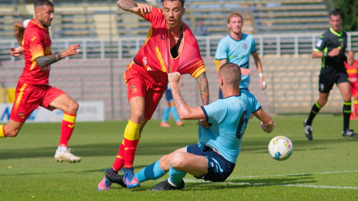 Calcio D, stop per Forlì e Ravenna, c'è un punto per Riccione e Sammaurese