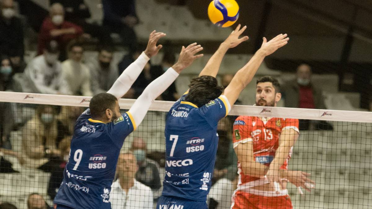 Volley Superlega, Consar: a Modena l'ultimo viaggio di una stagione amarissima