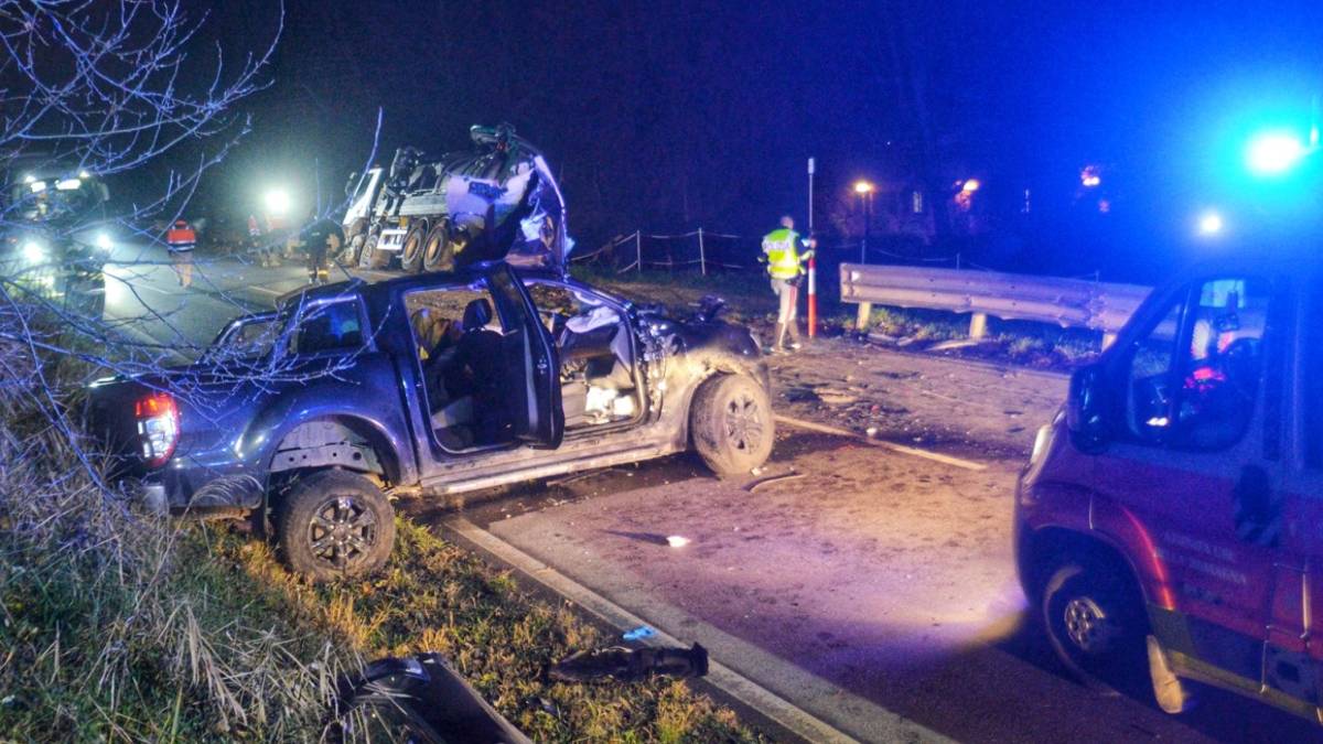 Frontale sulla Ravegnana: muore un 53enne