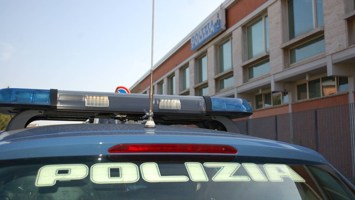 Rimini. Insulti sui muri a Conte e polizia, denunciati 5 ragazzi