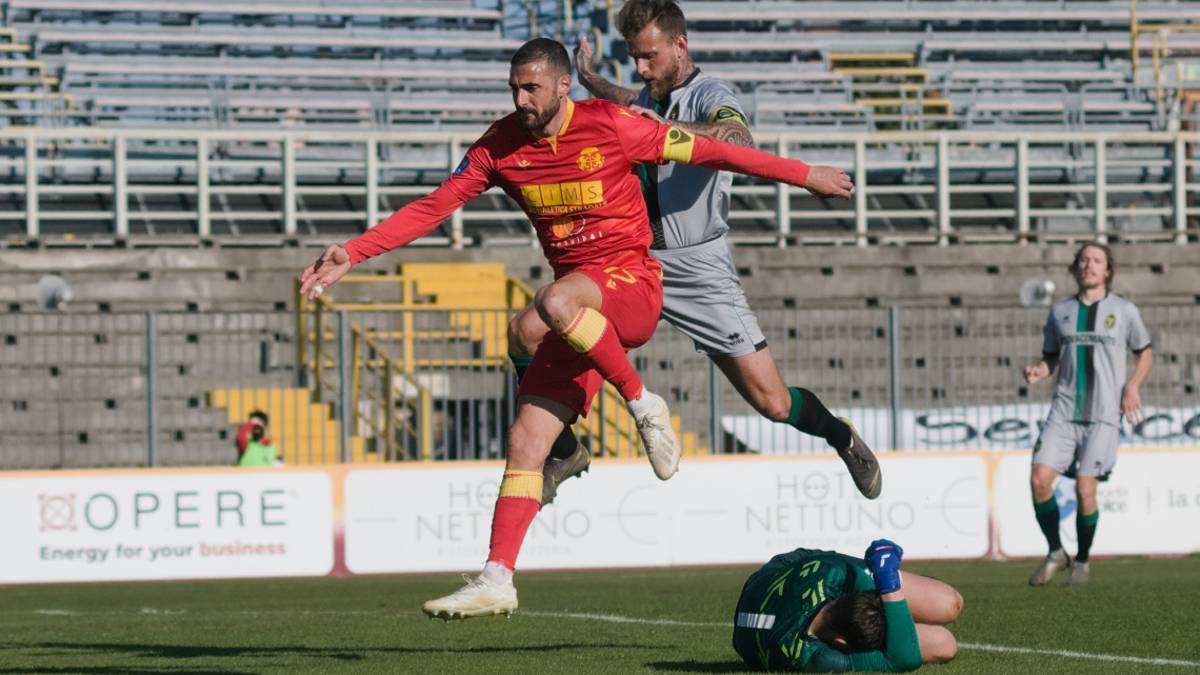 Calcio D, Ravenna-Carpi a rischio rinvio