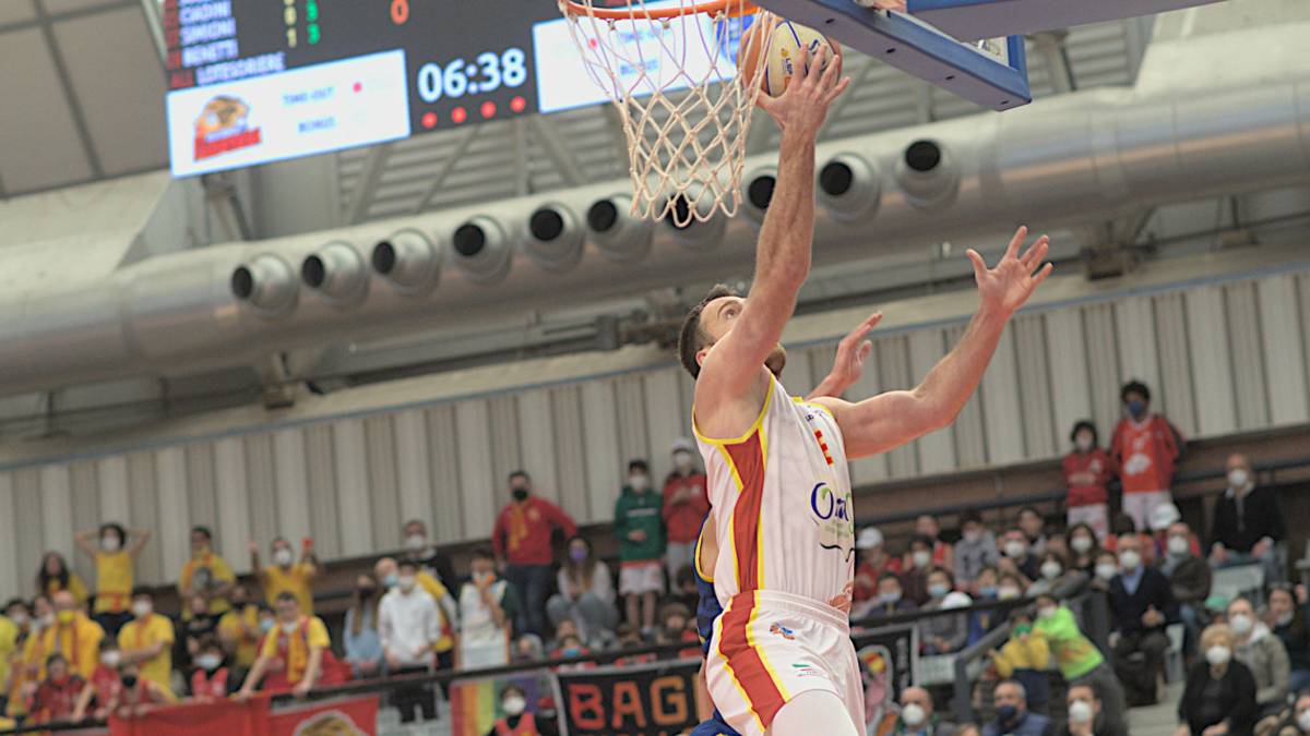 Basket A2, la nobile decaduta Cantù sulla strada dell'OraSì