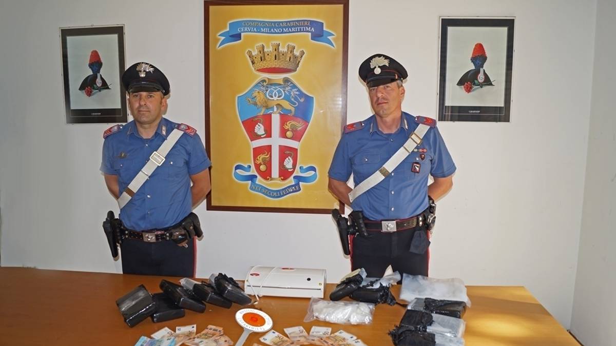 Due arresti e 13 kg di coca sequestrati tra Cesenatico e Cervia