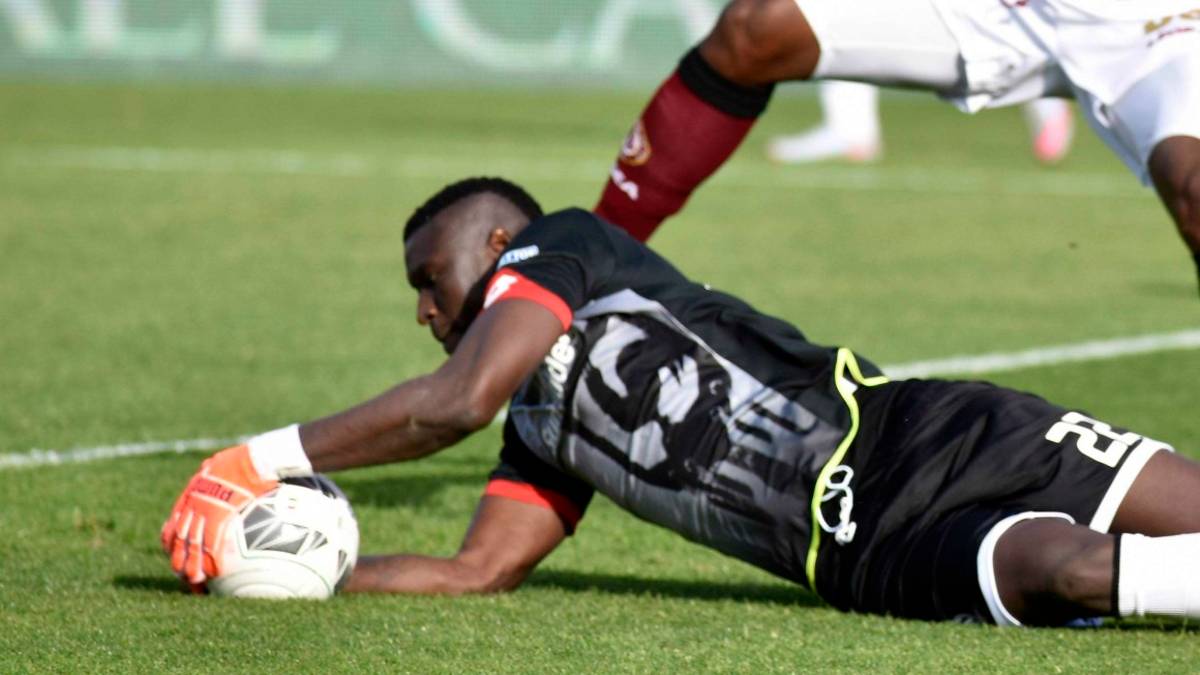 Calcio C, Cesena: l'ultimo portiere sempre in campo? Gomis nel 2015-'16