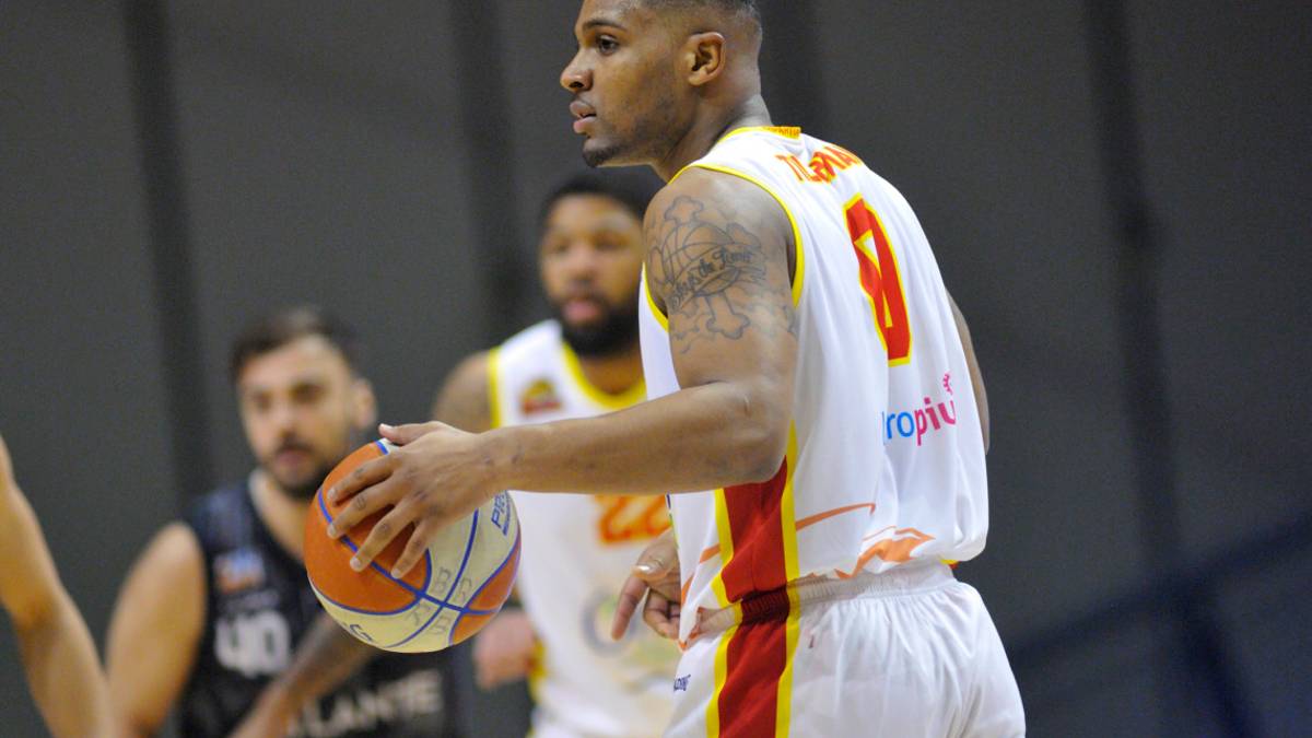 Basket A2, OraSì-Scafati è l'ultima recita di Ravenna al Pala de Andrè