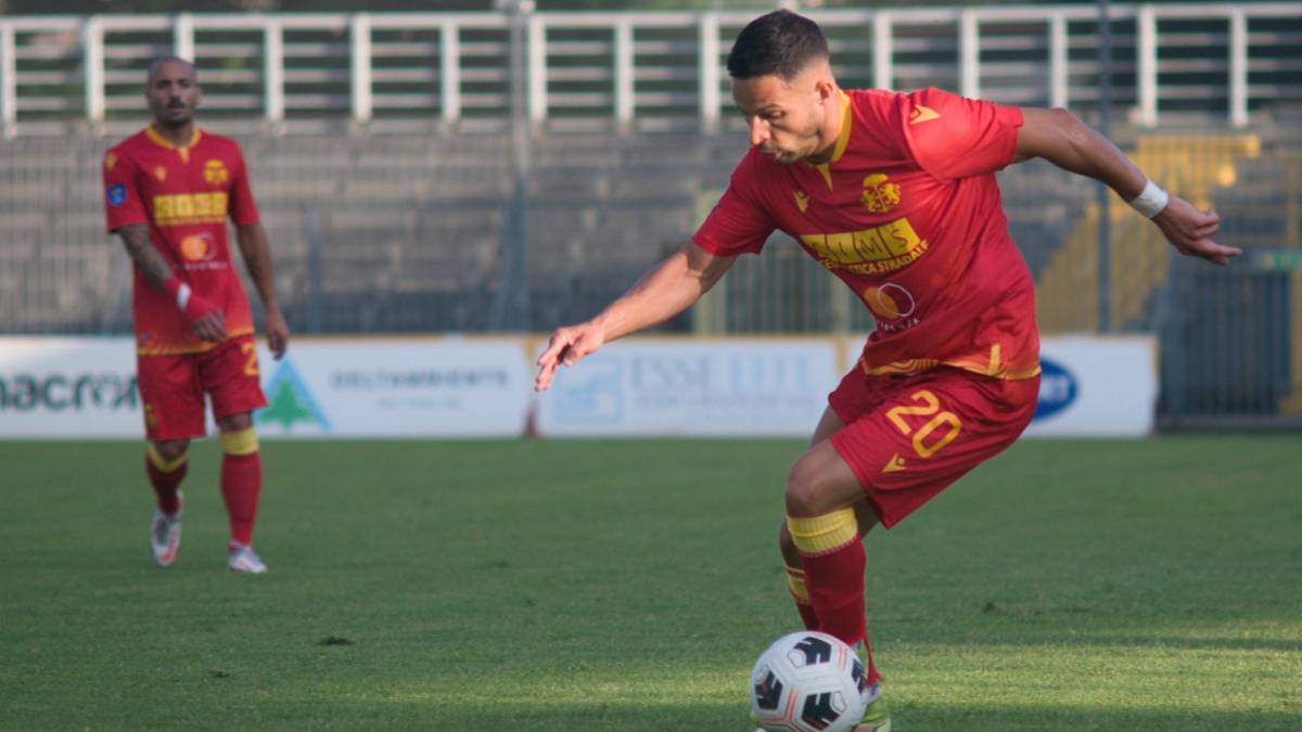 Calcio D, Ravenna avanti con D'Orsi a centrocampo