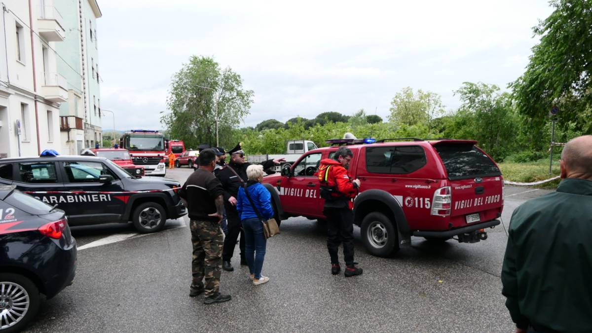 Maltempo Ravenna, scende il livello dei fiumi. Nuova falla sul Lamone a San Romualdo