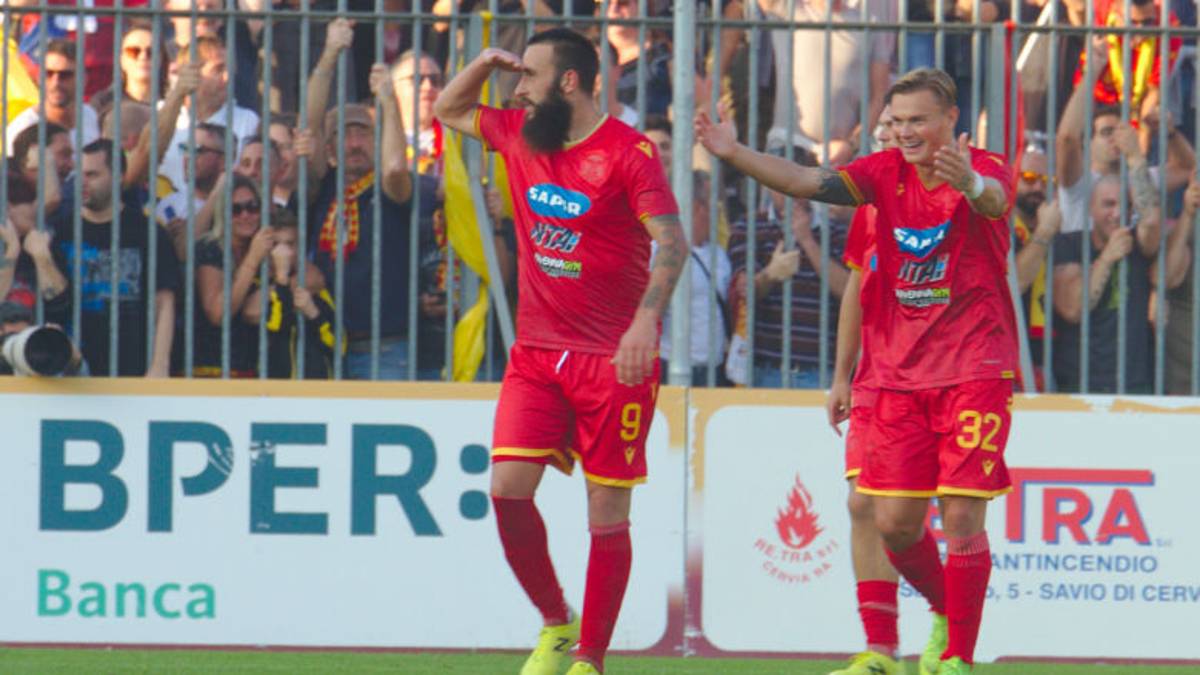 Calcio, il Ravenna a sostegno dell'ospedale