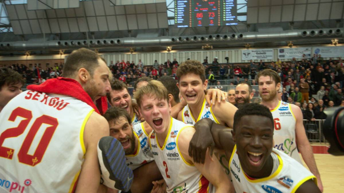 Basket, il rimborso dei biglietti per la final eight di coppa Lnp