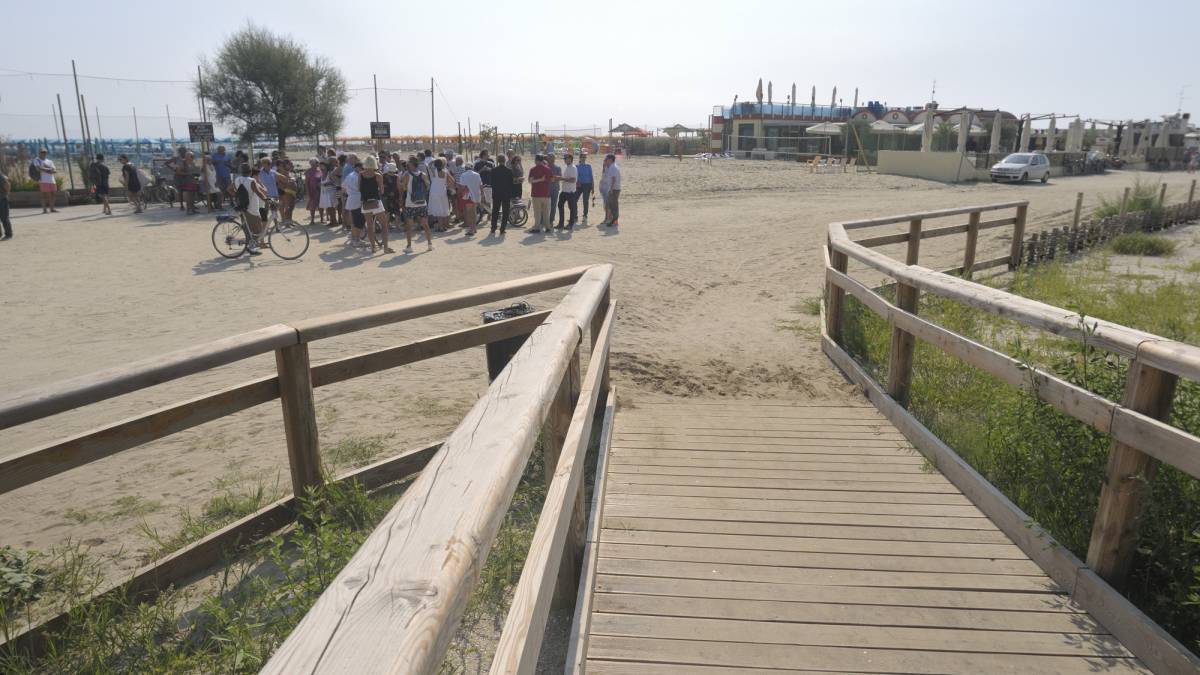 Inaugurazione (con critiche) delle difese marine a Lido di Classe