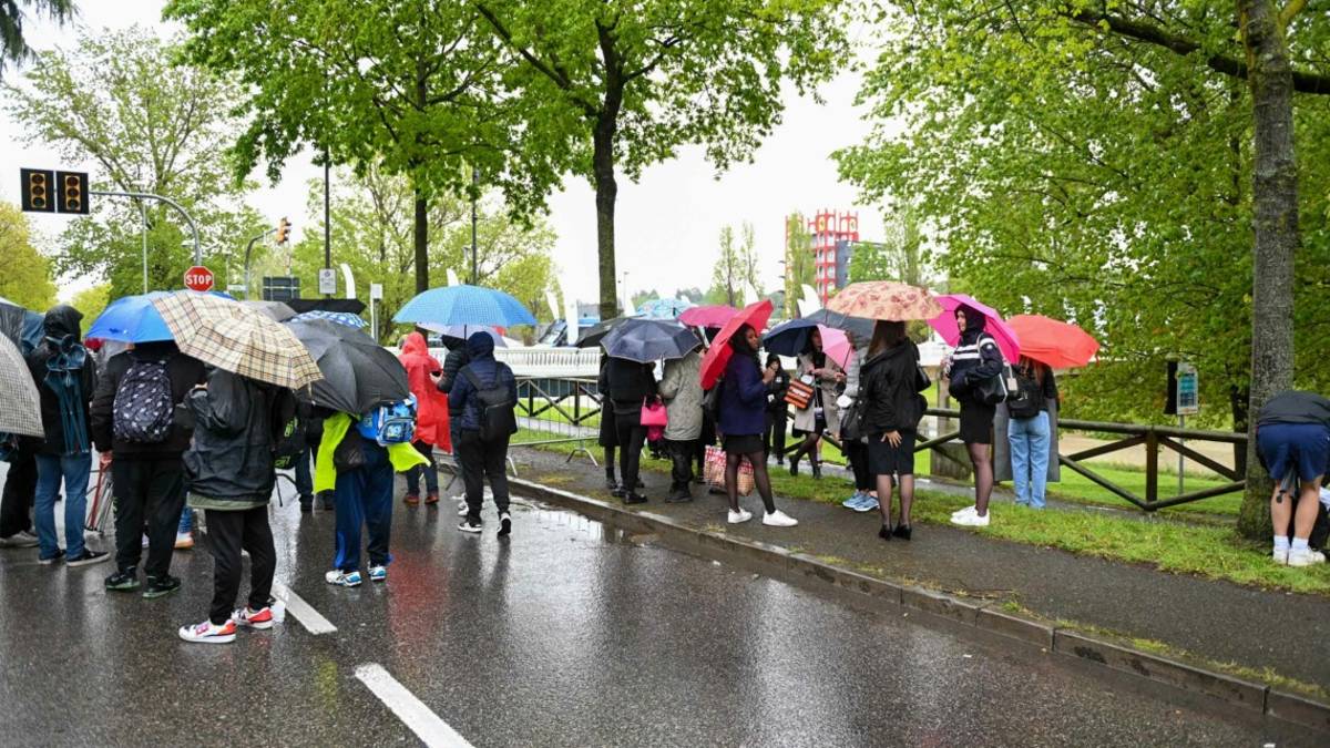 F1, ecco l'arrivo dei tifosi all'autodromo di Imola /Gallery