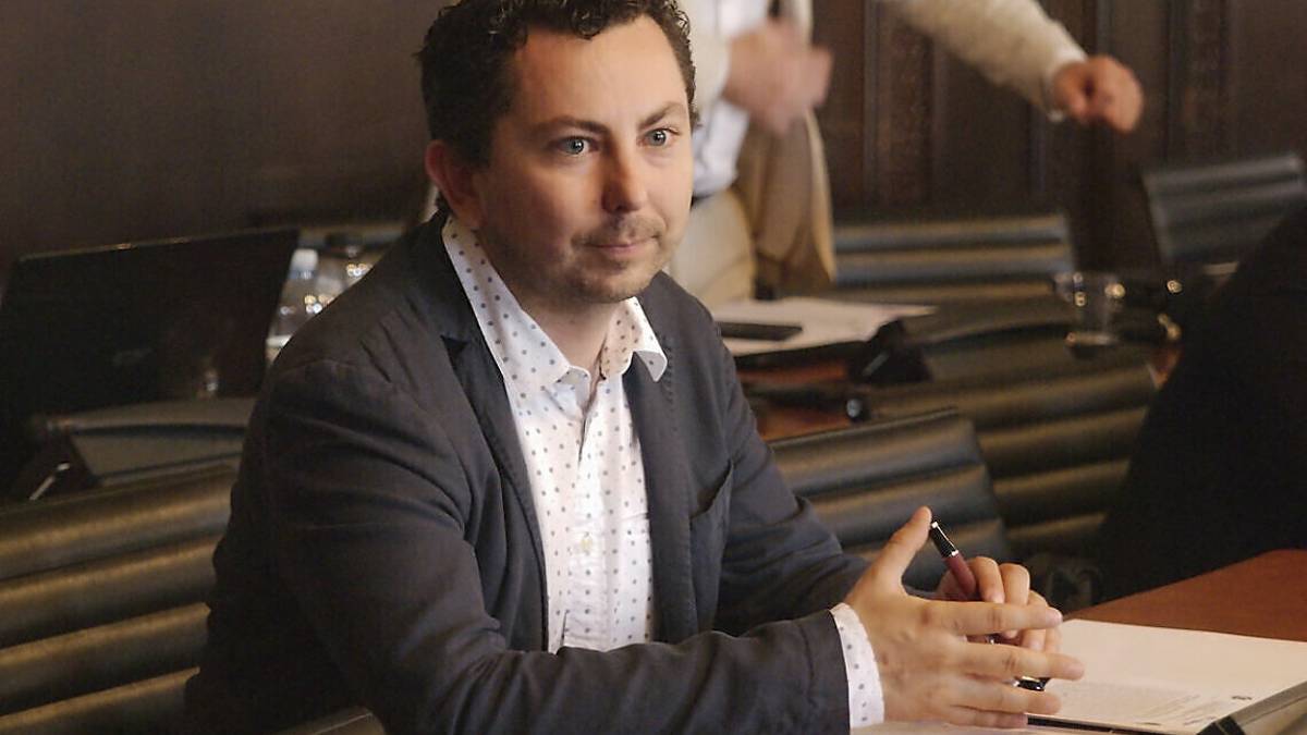 Strappo a sinistra: Manzoli e Sutter escono da Ravenna in Comune