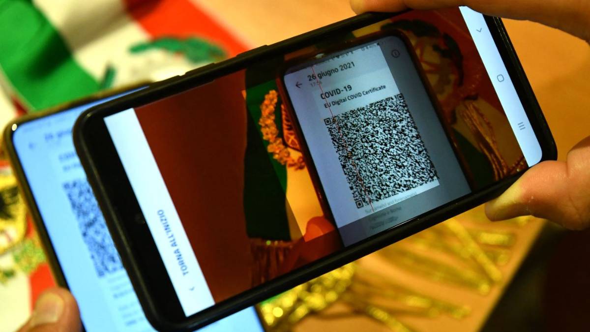 Covid Rimini, green pass: appena 8 multe su 2.713 persone controllate