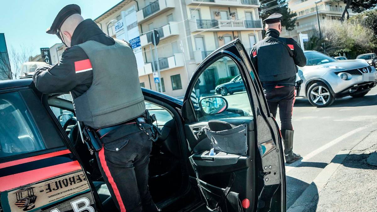 Morciano, tentato omicidio in via Marconi, colpisce il rivale con un fendente vicino al cuore