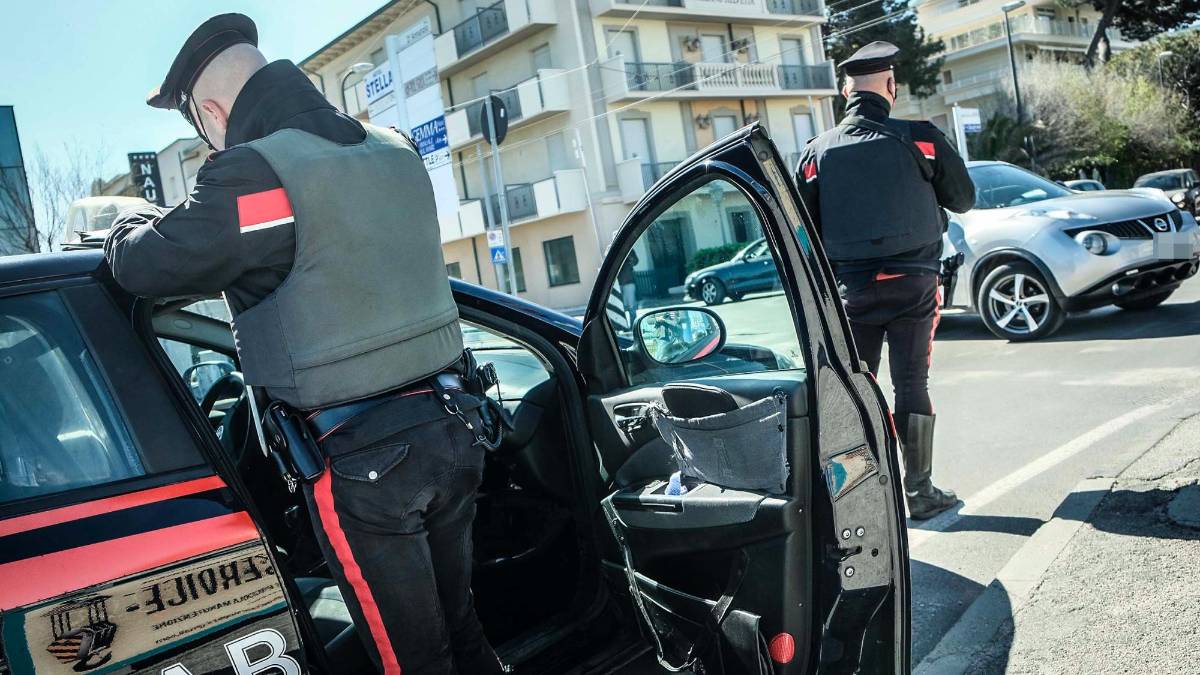 L’arresto in flagranza effettuato dai carabinieri di Riccione