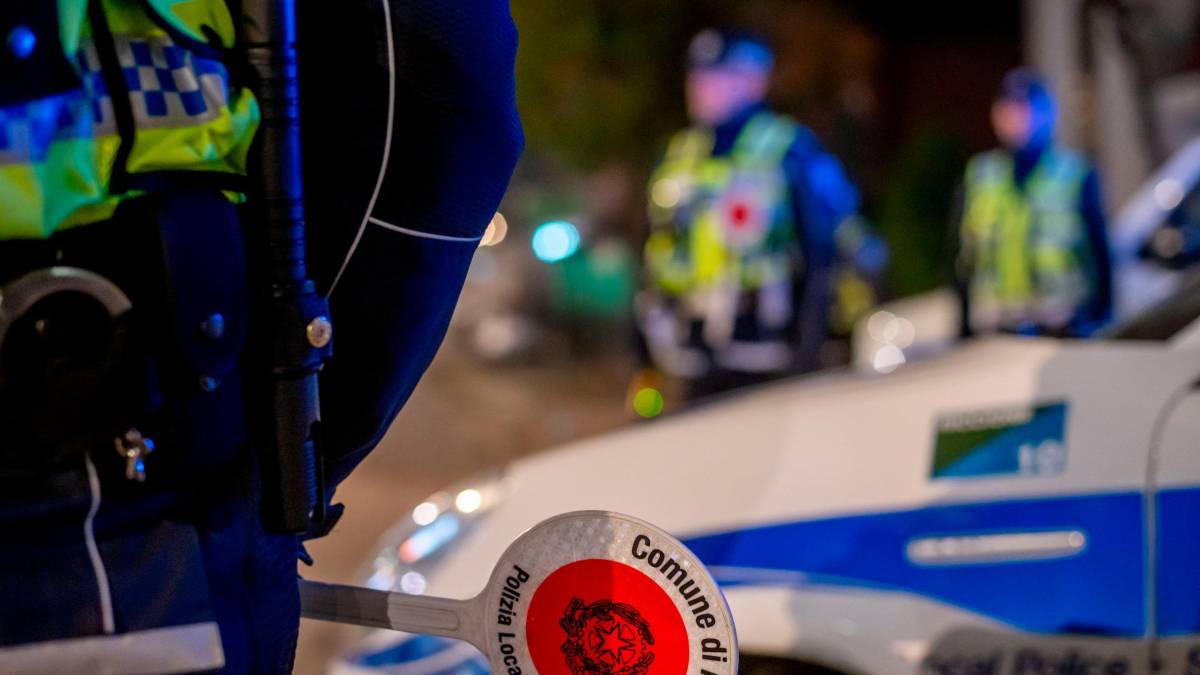 Riccione, hotel ospita quasi il triplo degli ospiti consentiti: sanzionato dalla polizia locale