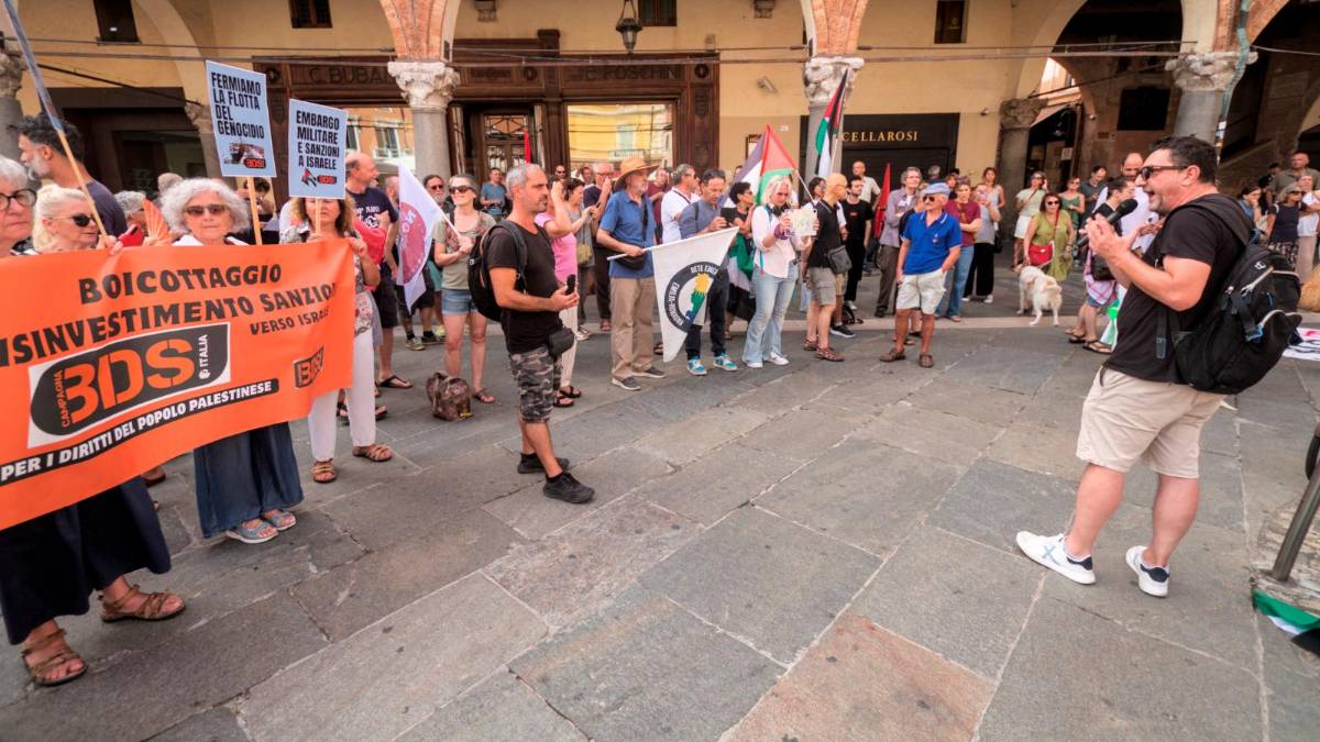 Ravenna, presidio contro il traffico di armi nel porto e solidarietà a Linda Maggiori - Gallery