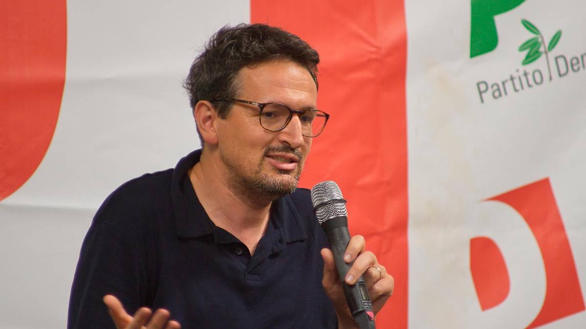 Il sindaco Alessandro Barattoni (Fiorentini)