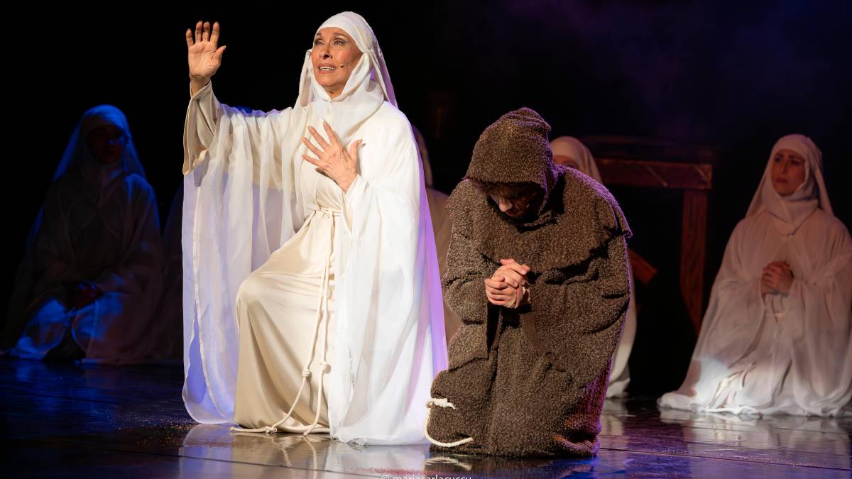 Rimini, “Chiara di Dio”: il musical di Carlo Tedeschi debutta in Romagna
