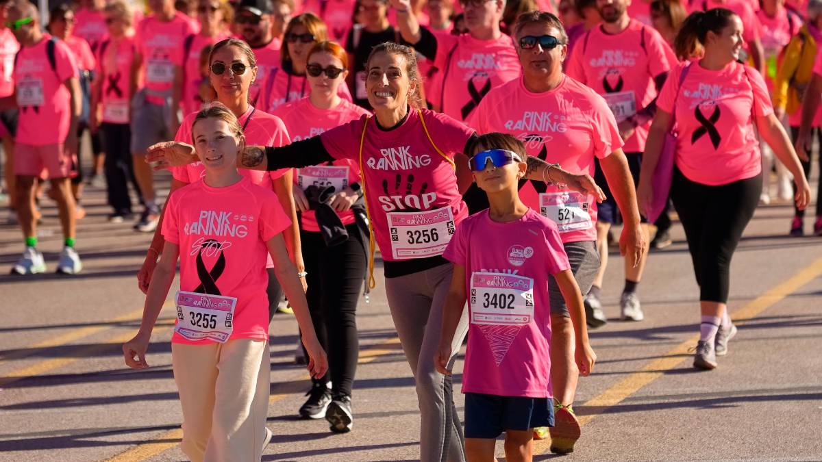 Ravenna dice no alla violenza di genere:, in 3.690 alla Pink RAnning GALLERY