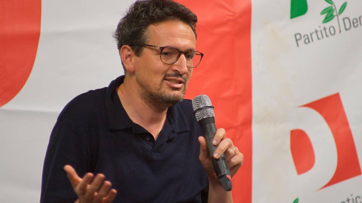 Il sindaco Alessandro Barattoni (foto Fiorentini)