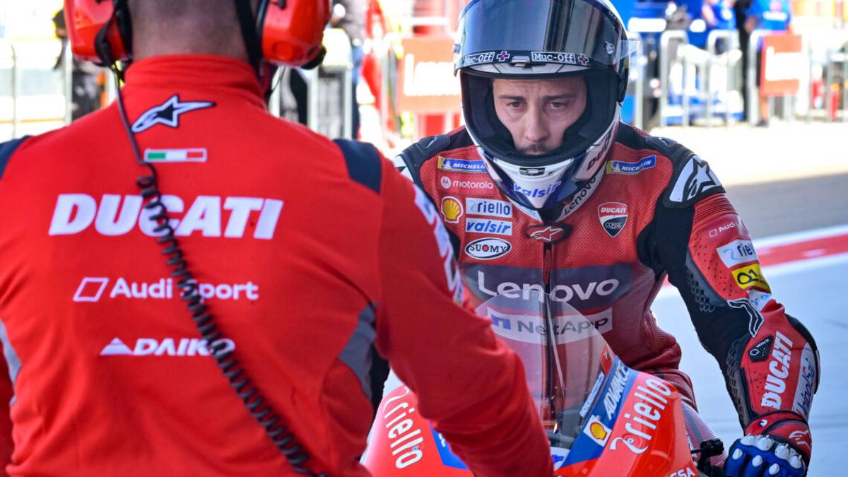 MotoGp, doppietta Suzuki con Mir e Rins a Valencia