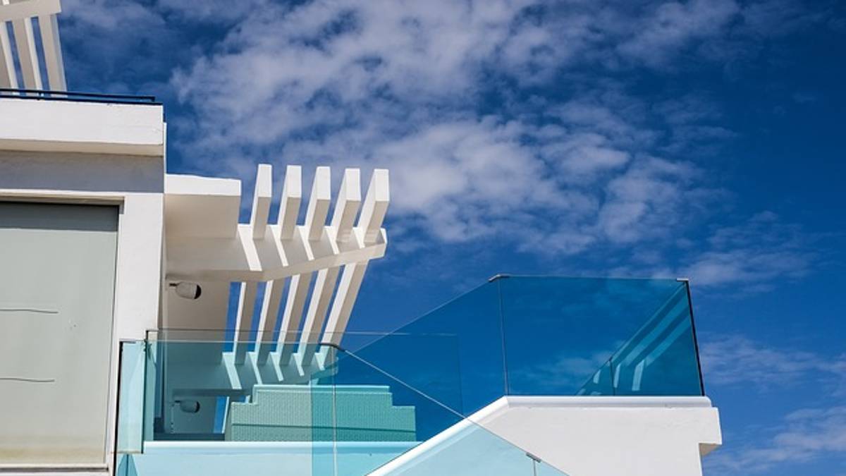 Coperture per terrazzi indispensabili per godersi il tepore primaverile ed estivo