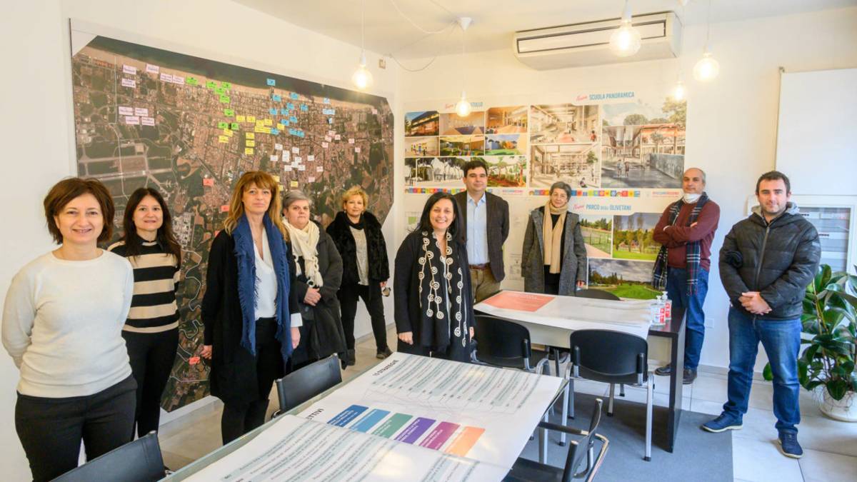 Inaugura l'Urban Center Riccione in Corso