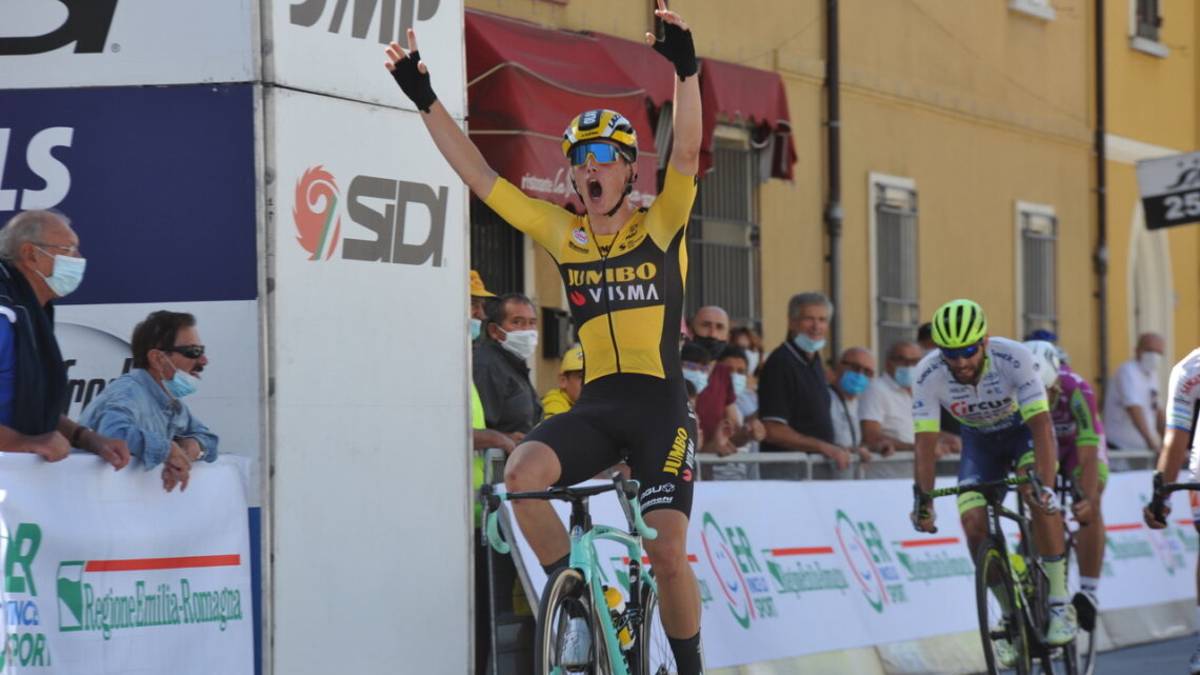 Ciclismo, cinque tappe spettacolari per la Coppi e Bartali