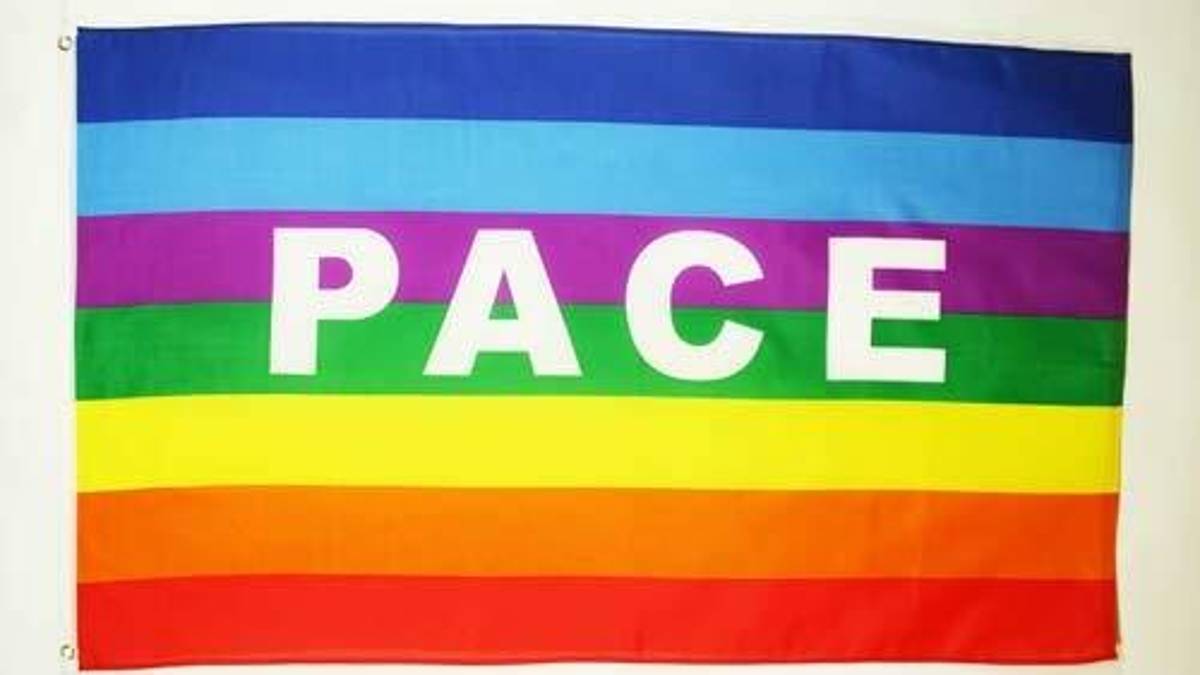 Contestata la bandiera della pace alla Biblioteca Malatestiana di Cesena