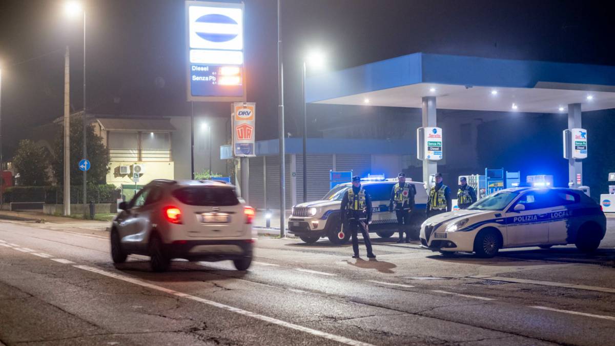 Riccione, tre ubriachi alla guida: multe da 543 a 2.170 euro