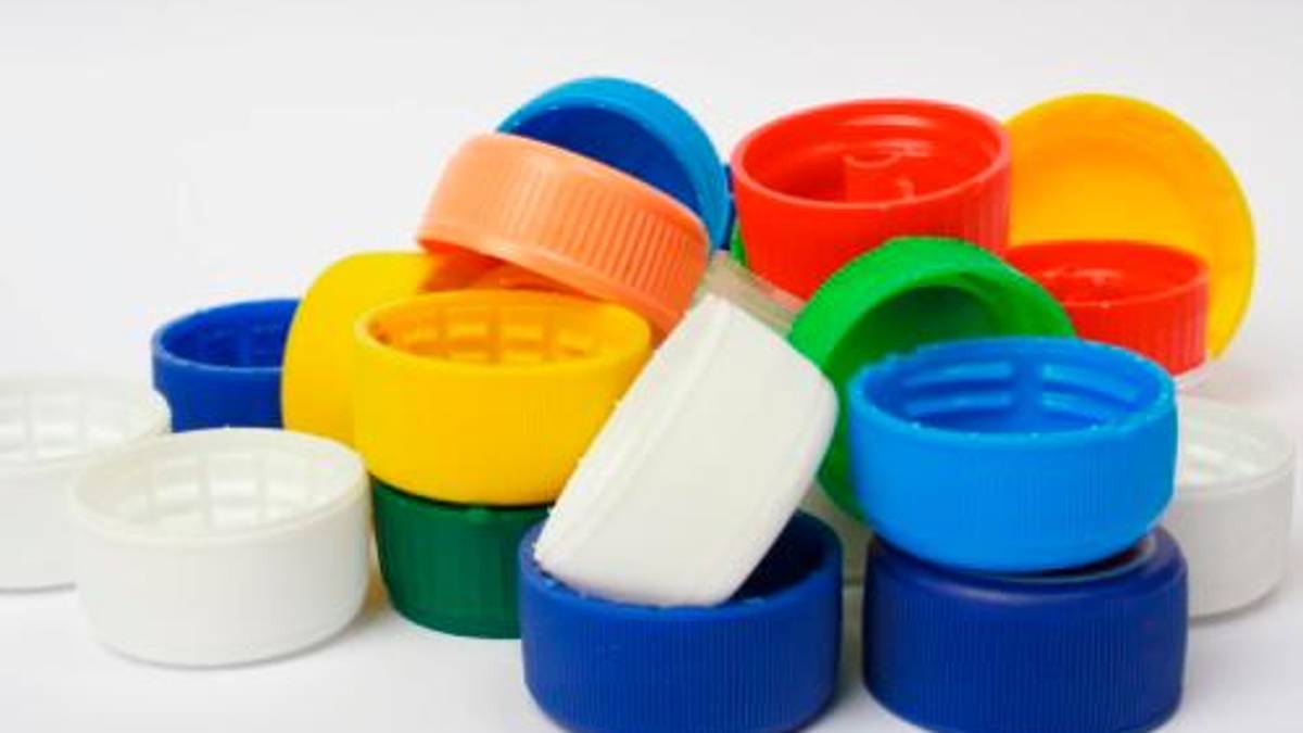 Forlì, raccolta tappi di plastica per aiutare l’ambiente