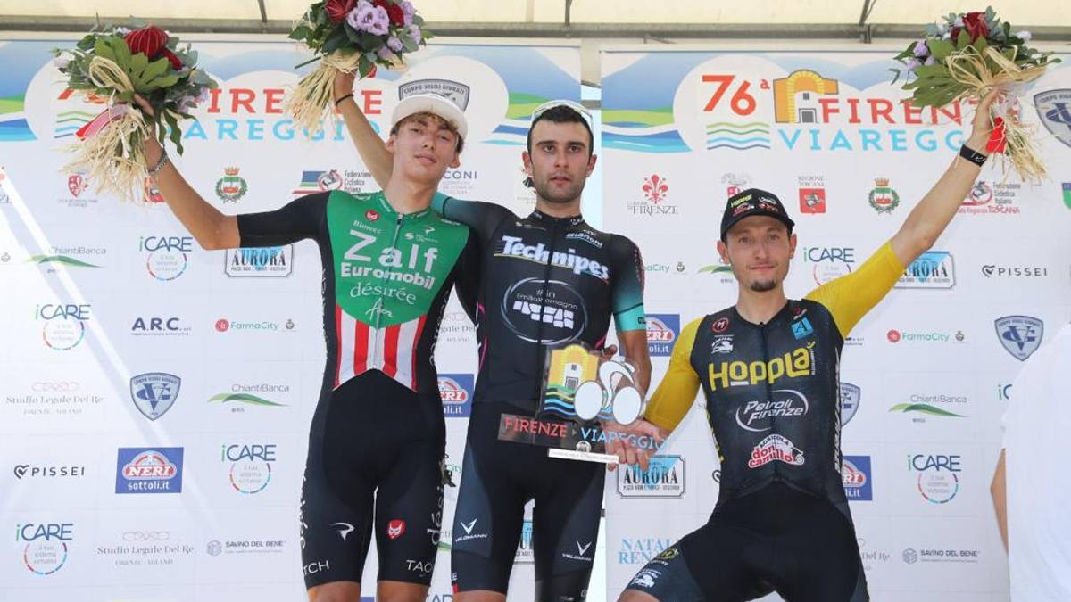 Ciclismo, sesta vittoria stagionale per la Technipes #inEmiliaRomagna: la Firenze-Viareggio è di Alessandro Monaco