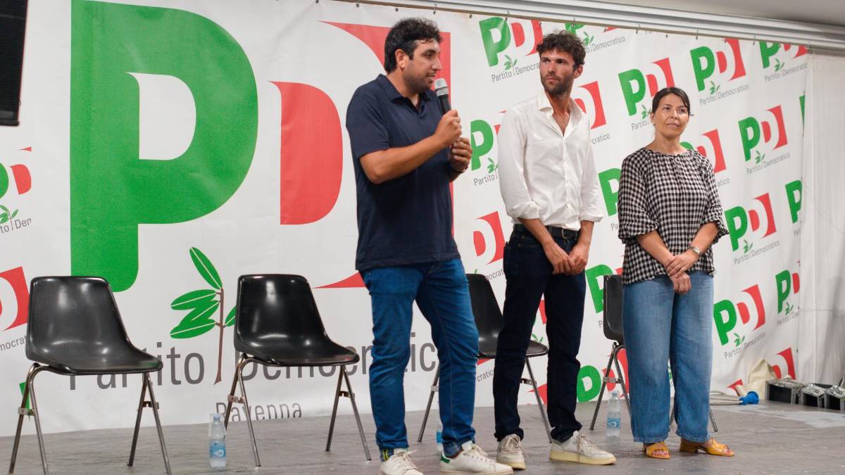 Ladri alla Festa del Pd. Vogliono l’incasso ma rubano la borsa con i vestiti di una volontaria