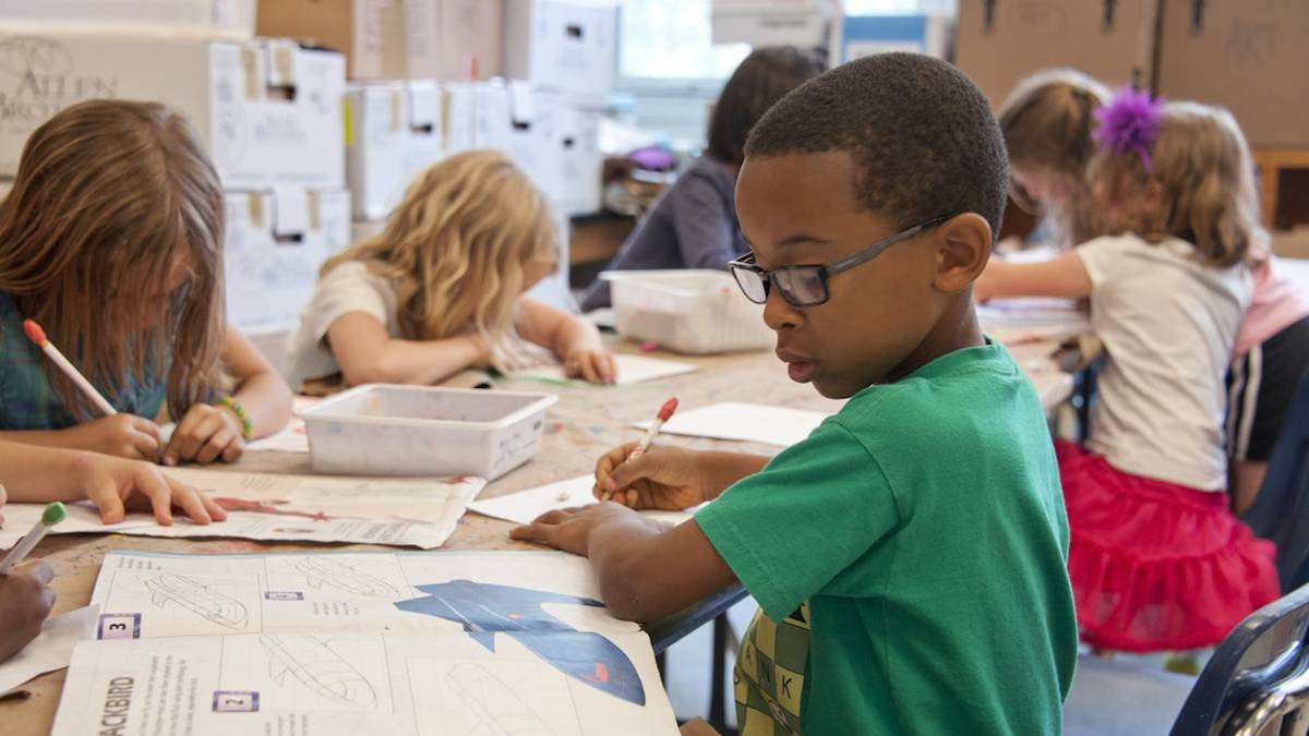 Ravenna, tutti i bambini vanno a scuola: torna la raccolta solidale