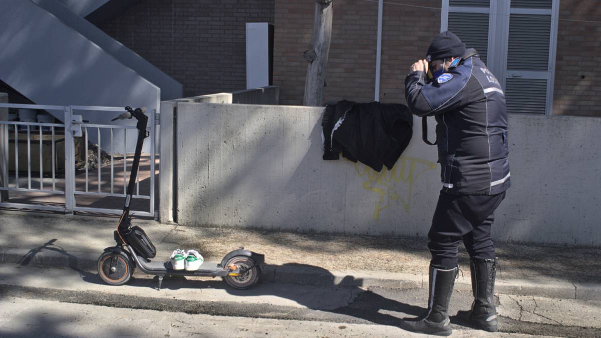 Cade in monopattino a Punta Marina: è grave al Bufalini
