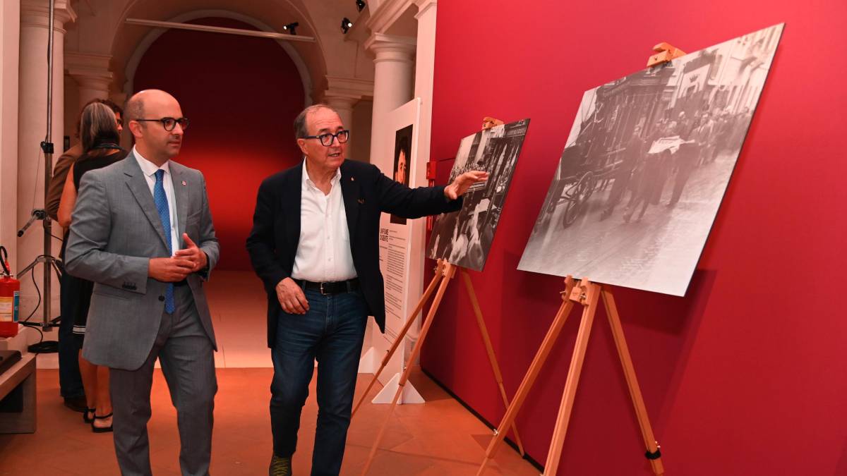 Al San Domenico è stata allestita una mostra con le foto inedite dei funerali del tenore Masini
