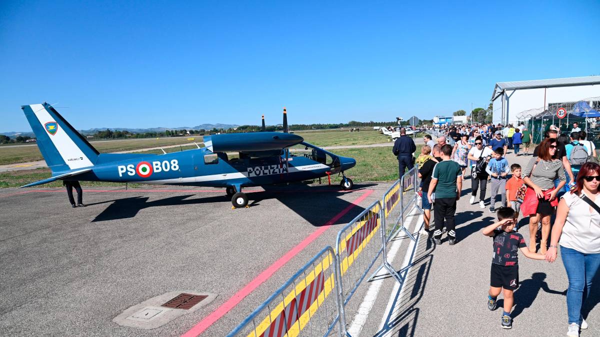 Forlì, i 90 anni dell’aeroporto “Ridolfi” VIDEO E FOTOGALLERY
