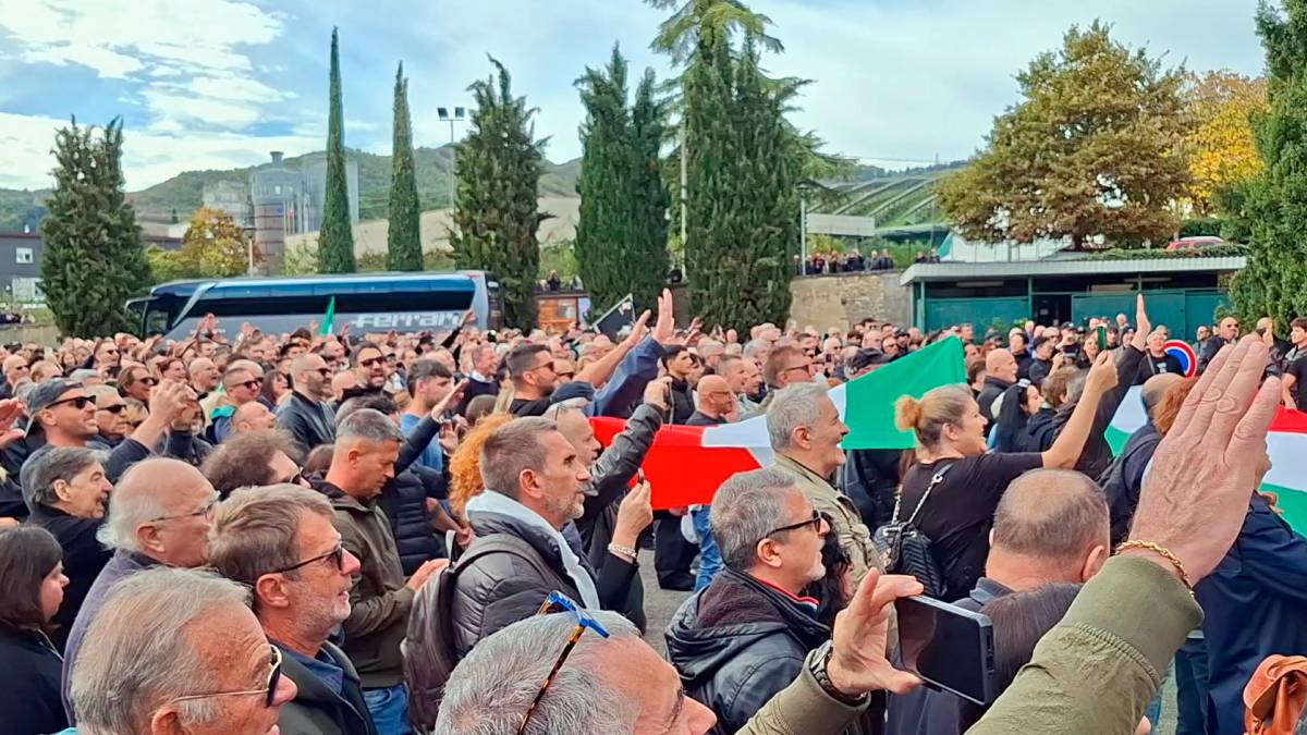 Predappio, circa 800 persone all’anniversario della Marcia su Roma FOTOGALLERY