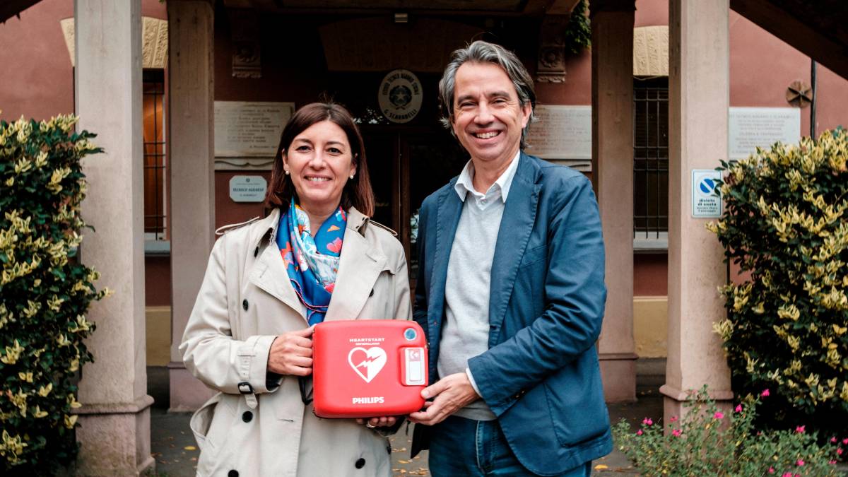 Imola, dalla Fondazione Cassa di Risparmio 19 defibrillatori alle scuole del Nuovo Circondario