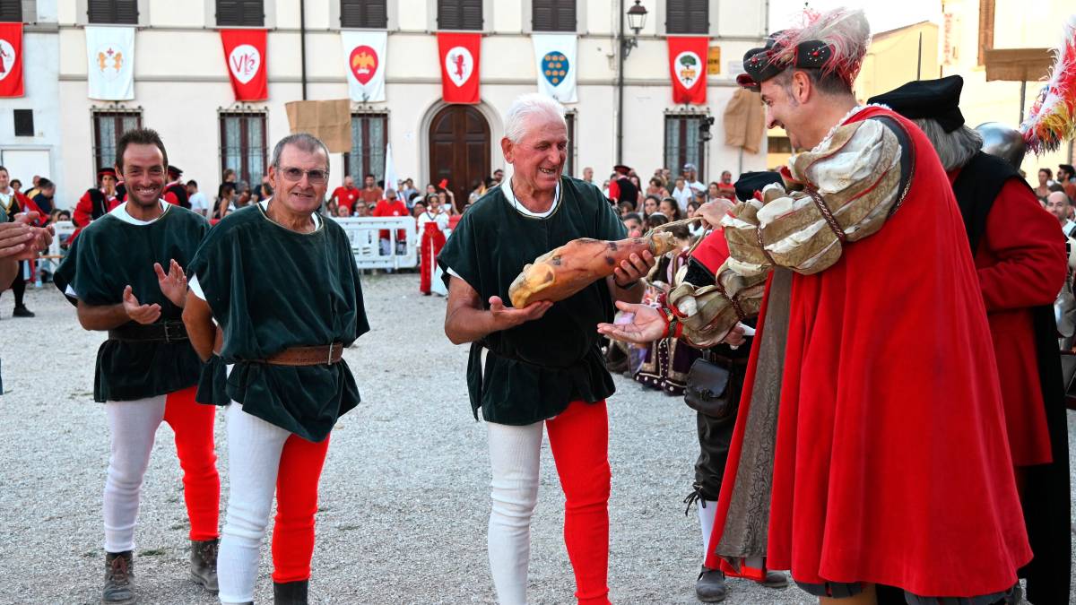 Terra del Sole, il Borgo Romano vince il palio di Santa Reparata FOTOGALLERY
